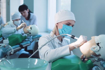 how can a dental assistant become a dentist